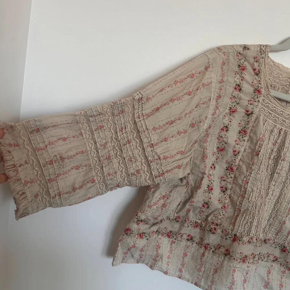 Magnolia Pearl Rsalā Floral Cotton Top Size: O/S - Picture 3 of 16